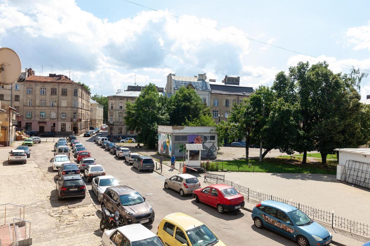Studio Near Opera Lvov Exteriér fotografie